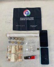 Adolescentes são apreendidos por tráfico de drogas em Balneário Arroio do Silva