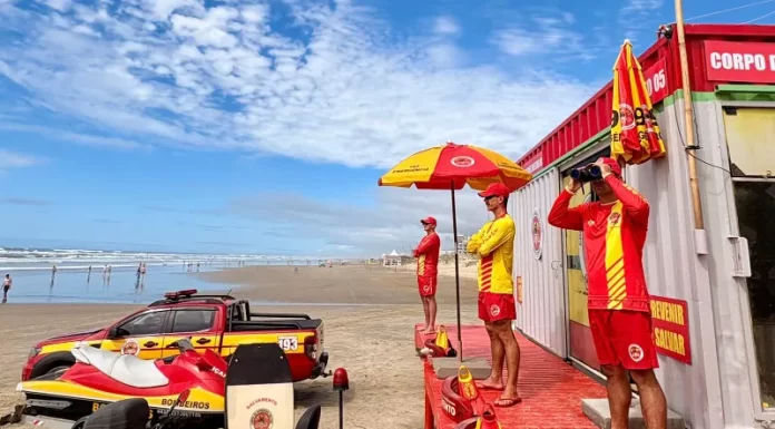 Bombeiros reforçam alertas para um verão mais seguro no Litoral Sul