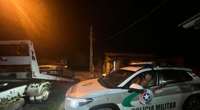 Ação rápida da PM recupera veículo furtado em Balneário Gaivota e localizado em Sombrio