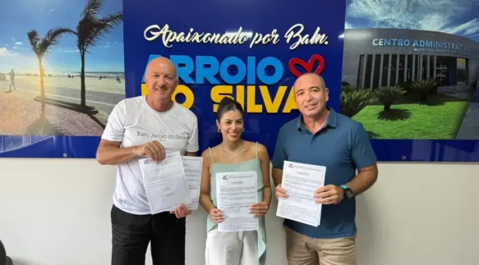 Balneário Arroio do Silva: Ordem de Serviço entregue para início de melhorias na rua Júlio de Castilhos