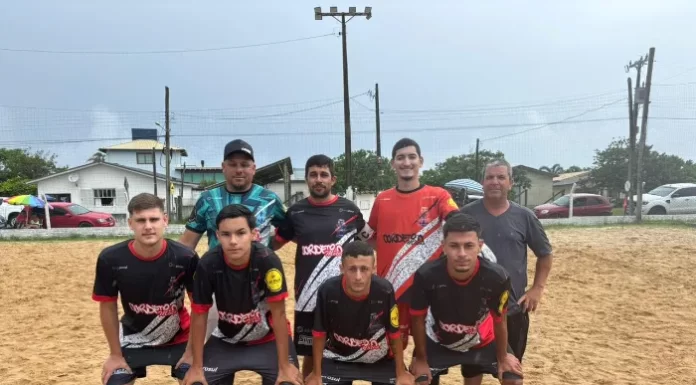 Araranguá: Areia, gols e emoção na abertura do Beach Soccer Ilhas