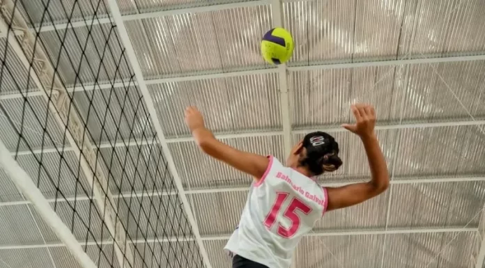 Voleibol de Balneário Gaivota conquista o topo do pódio em Arroio do Silva