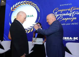Cooperja recebe Menção Honrosa do CREA-SC