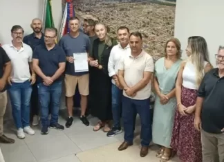Deputada Daniela Reinehr visita Balneário Gaivota e garante R$ 400 mil para a Saúde