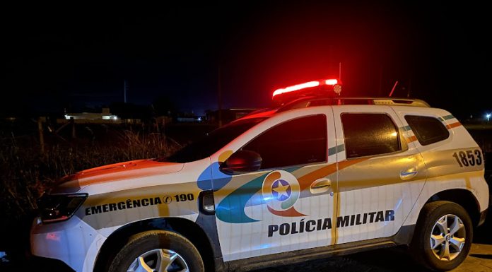 Homem é preso após ameaçar companheira e enteado em Morro Grande