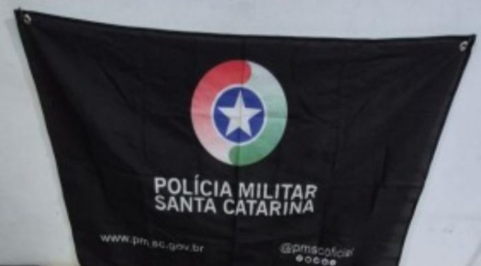 Tráfico de drogas é flagrado pela PM e K-9 em Turvo; jovem e adolescente são apreendidos