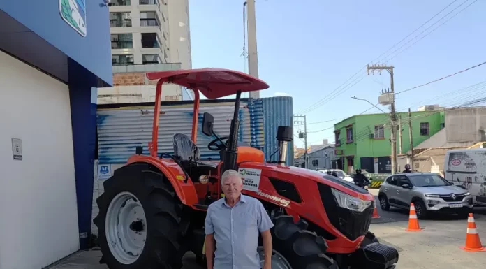 Balneário Arroio do Silva é contemplado com trator