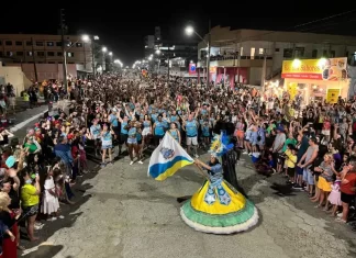 Programação Carnarroio 2026: cinco dias de muita diversão em Balneário Arroio do Silva