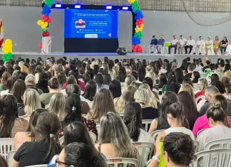 Evento reúne profissionais de Educação de cinco municípios, em Santa Rosa do Sul