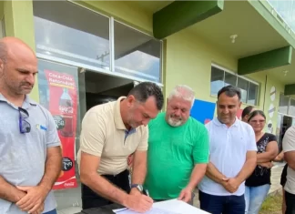 Administração Municipal entrega ordem de serviço para obras de drenagem no Bairro Janaína em Balneário Gaivota