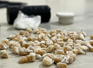 PM Apreende Crack e Cocaína no Bairro São Luiz, em Sombrio