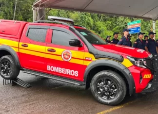 Deputado Tiago Zilli entrega caminhonete 4×4 ao Corpo de Bombeiros de Turvo