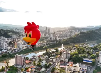 Praia Grande terá balões em formatos especiais como Pica-Pau, Nossa Senhora Aparecida e outras figuras temáticas na Expocanyon 2026