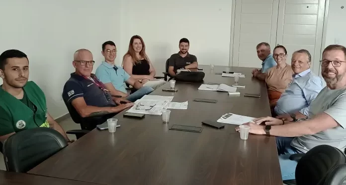 Vigilância Sanitária orienta contadores sobre novo sistema e fiscalização em Araranguá