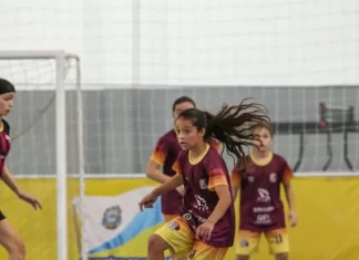 Sombrio tem três atletas aprovadas na seletiva das Meninas Carvoeiras