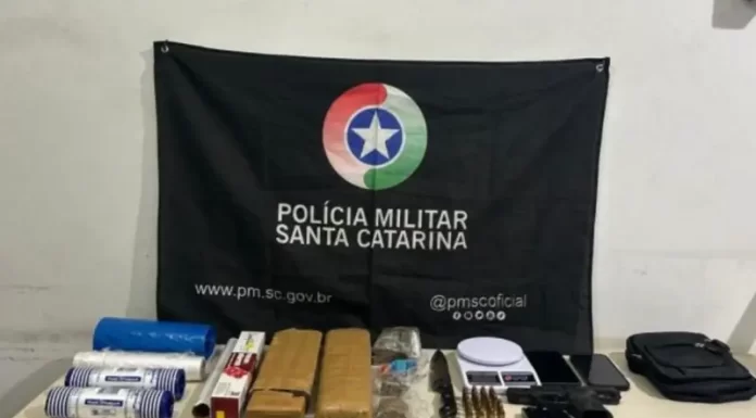 Polícia Militar apreende mais de 2 quilos de maconha, arma e R$ 22 mil em Balneário Gaivota