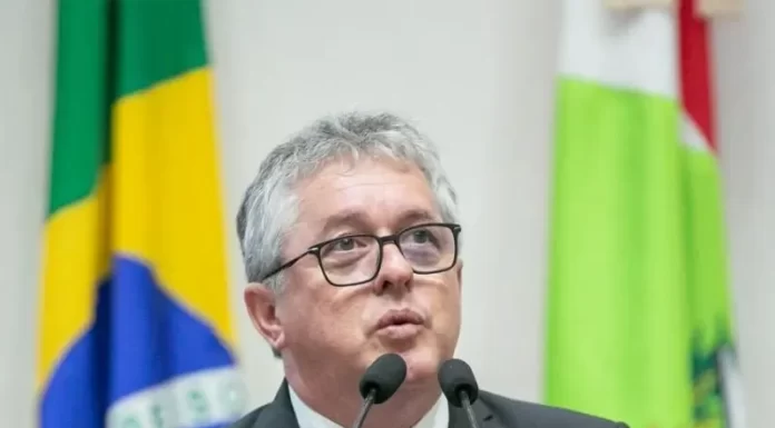 Deputado Tiago Zilli inaugura Escritório de Apoio à Atividade Parlamentar em Araranguá.