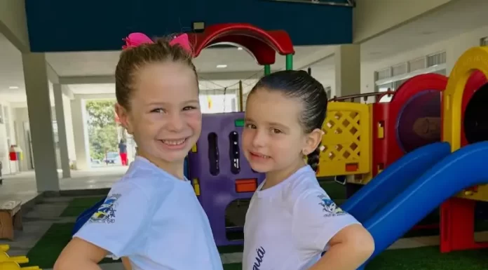 Alunos e professores da rede municipal recebem novos uniformes em Araranguá