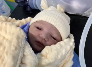 Casal de Sombrio pede ajuda para bebê de apenas 8 dias que aguarda cirurgia no coração