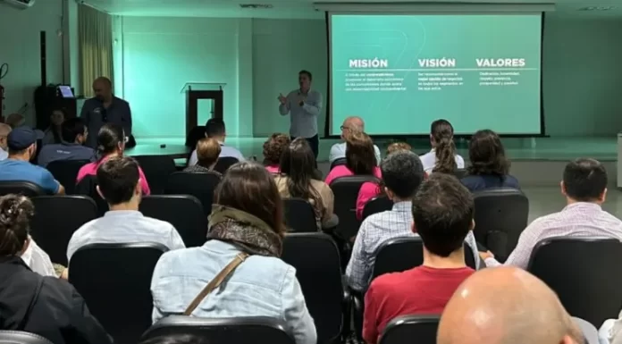 Representantes de cinco países visitam a Cooperja em agenda sobre arroz sustentável