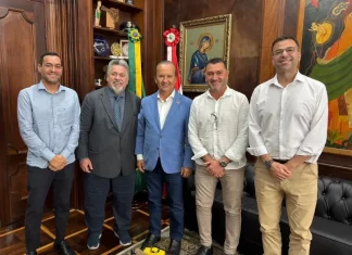Governador Jorginho Mello recebe Prefeito Kekinha