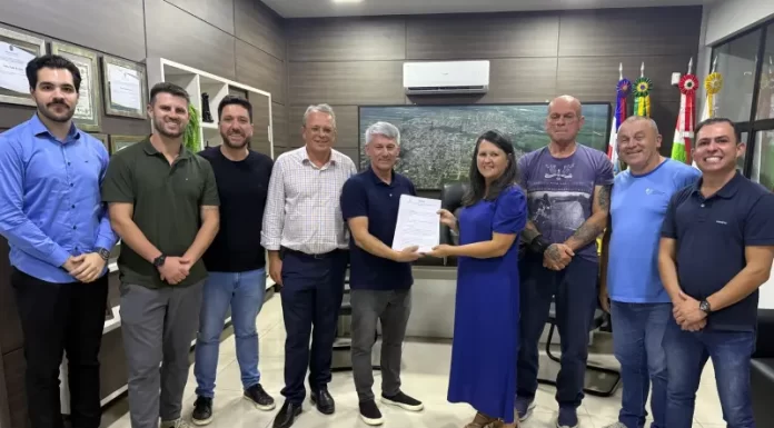 Projeto de iniciativa popular é protocolado na Câmara de Vereadores de Araranguá