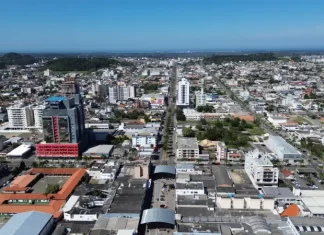 Aniversário de Araranguá terá shows gratuitos de Paula Fernandes e Pixote