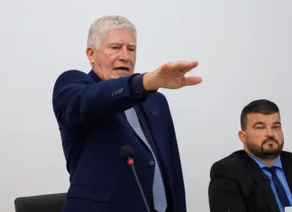 Em Balneário Arroio do Silva, Câmara dá posse a Jorge Freitas após renúncia de Evandro Scaini