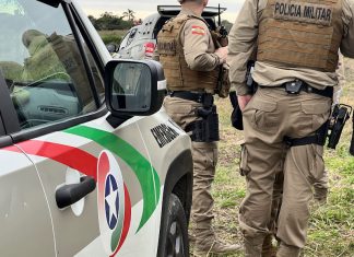 Jovem com mandado por tráfico é preso em Passo de Torres