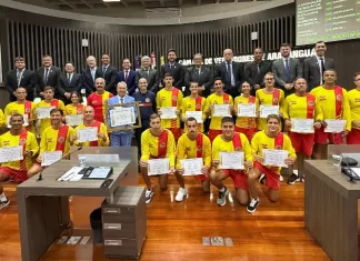 Guarda-vidas recebem Moção de Reconhecimento pela atuação na Operação Veraneio