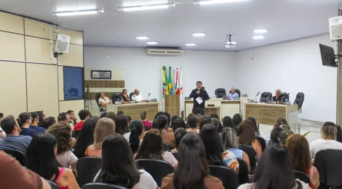 Praia Grande oficializa posse de 75 servidores aprovados em concurso público