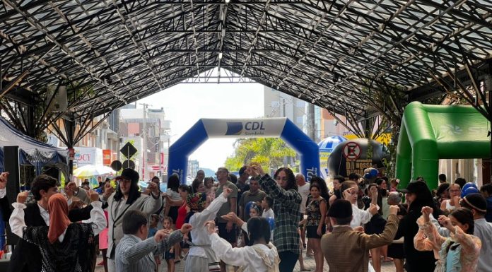 Sábado Mais celebra 72 anos de Sombrio e 45 anos da CDL com grande participação popular