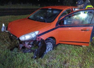 Mulher fica ferida após saída de pista na BR-101 em Passo de Torres