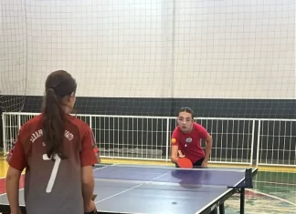 Jogos Escolares de Sombrio iniciam com disputas de xadrez e tênis de mesa