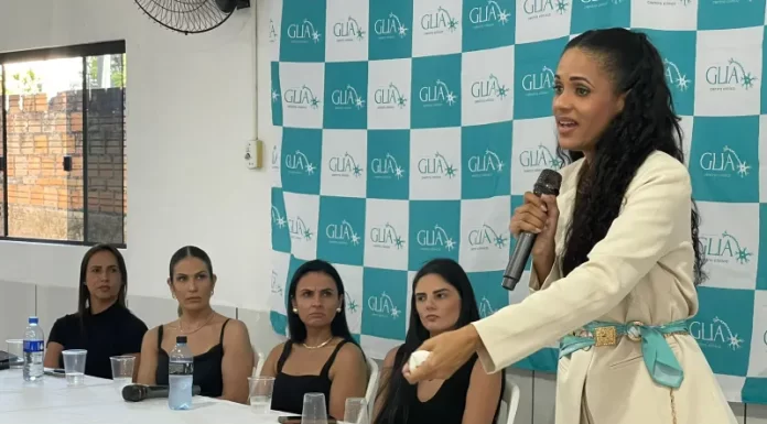 Centro Clínico Glia promove encontro do Abril Azul e destaca importância da informação e acolhimento em Sombrio