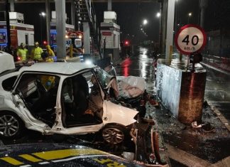 Tragédia na BR-101: acidente em praça de pedágio deixa duas pessoas mortas em São João do Sul