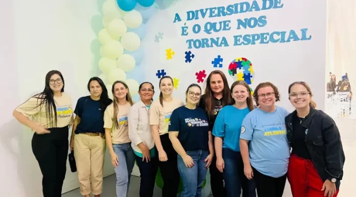 Educadores de Balneário Arroio do Silva participam de palestra sobre autismo em São João do Sul