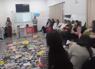 Professores da educação infantil participam de formação do Pro-LEEI em Sombrio