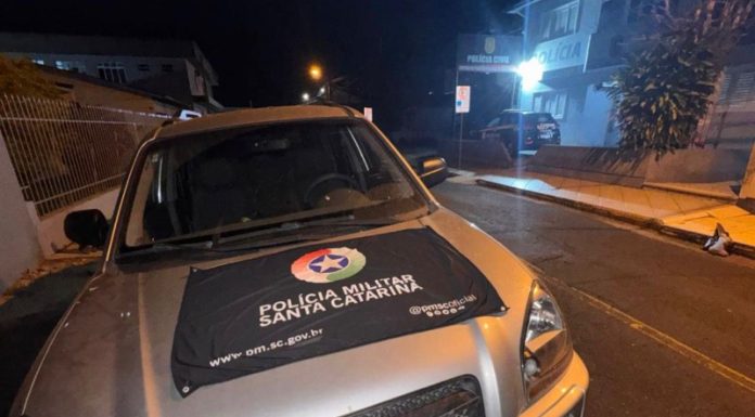 Perseguição termina com prisão e veículo clonado recuperado em Passos de Torres