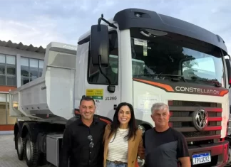 Balneário Gaivota recebe novo Caminhão Caçamba