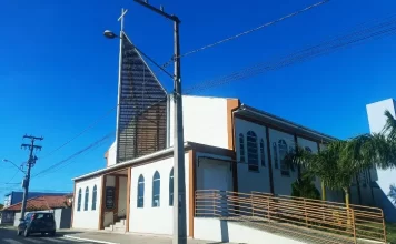 Festa em honra a Nossa Senhora Auxiliadora movimenta Balneário Gaivota