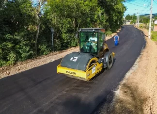 Praia Grande executa pavimentação com economia de até 40% por meio da usina de asfalto