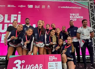 Voleibol de Balneário Gaivota conquista título inédito na Blumen Cup