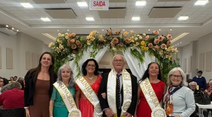 Concurso elege Rei e Rainha da Terceira Idade em Araranguá