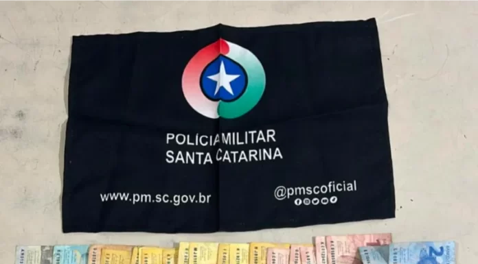 Jovem é preso por tráfico de drogas após perseguição policial em Sombrio