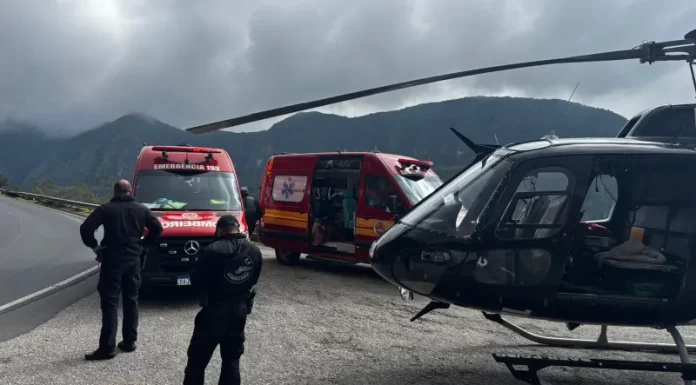 Grave acidente na Serra do Rio do Rastro deixa vítimas presas às ferragens e mobiliza SAER, SAMU e Bombeiros