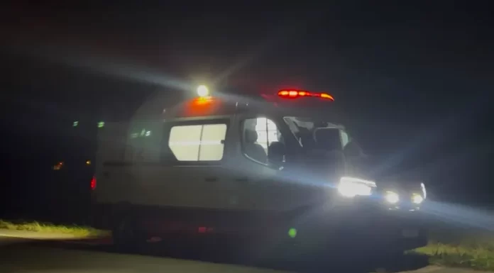 Cavaleiro fica ferido após colisão entre carro e cavalo em Sombrio