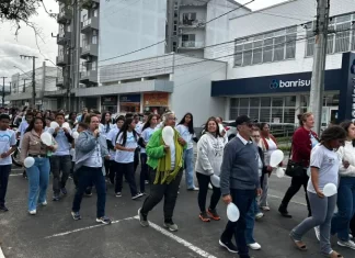 Caminhada “Passos que Transformam” reforça prevenção às drogas