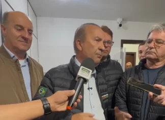 Jorginho Mello assume compromisso com obra aguardada há mais de 50 anos em Passo de Torres
