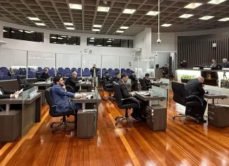 Sessão é marcada por ampla pauta e aprovação de anteprojetos voltados à saúde, inclusão e cultura em Araranguá